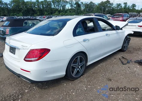 2018 Mercedes-Benz E 300 4Matic из США, поврежденный, VIN WDDZF4KB0JA429720